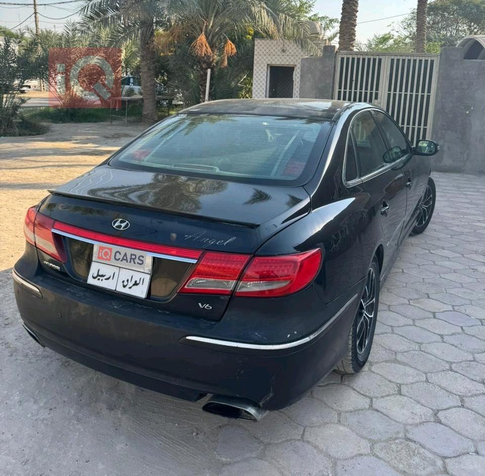 هيونداي أزيرا